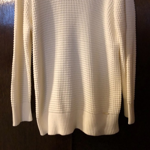 Calvin Klein Oversized Cream Sweater - Picture 2 of 4